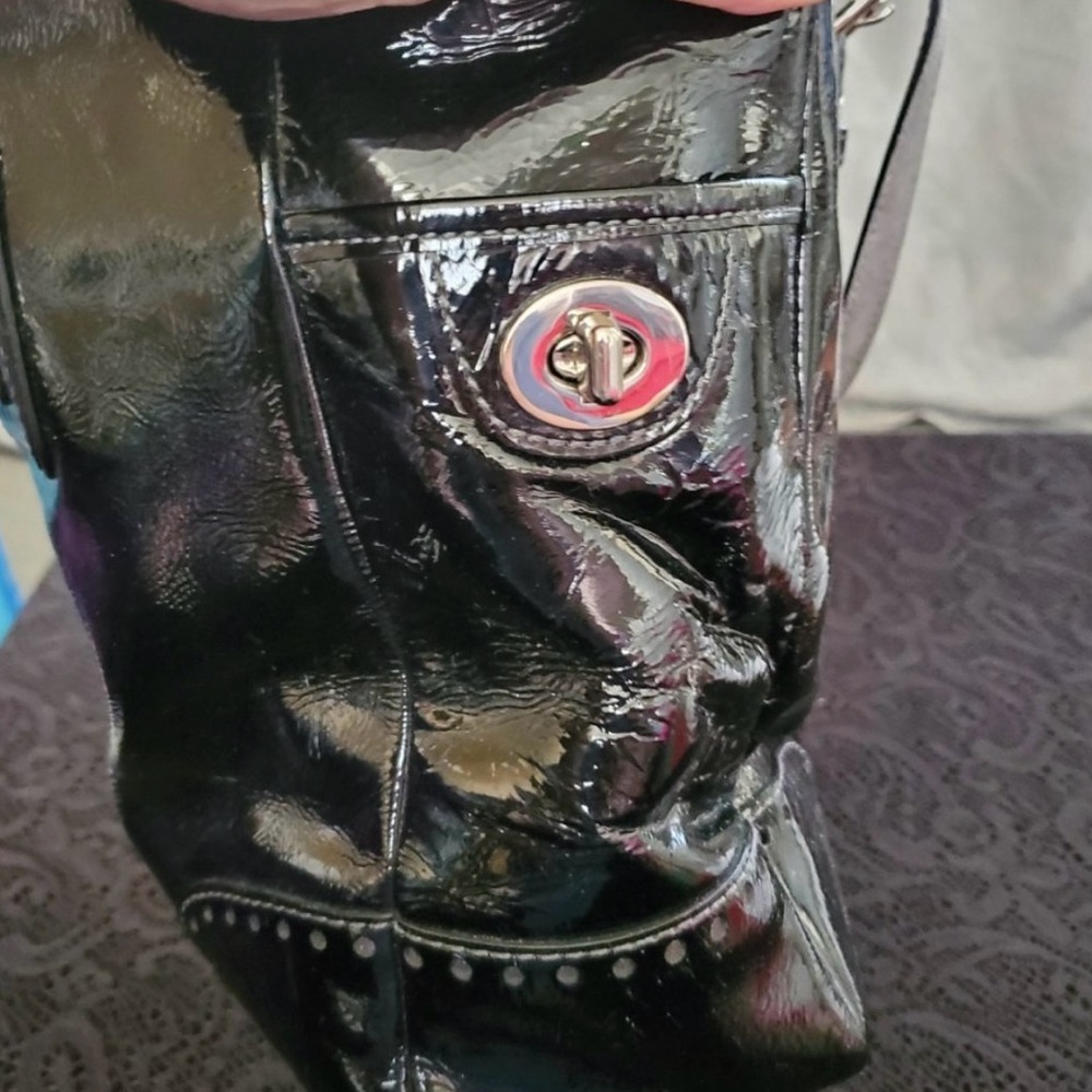 VINTAGE COACH Black Patent Leather Shoulder Tote. Gorgeous!! ♥️ - Picture 5 of 7